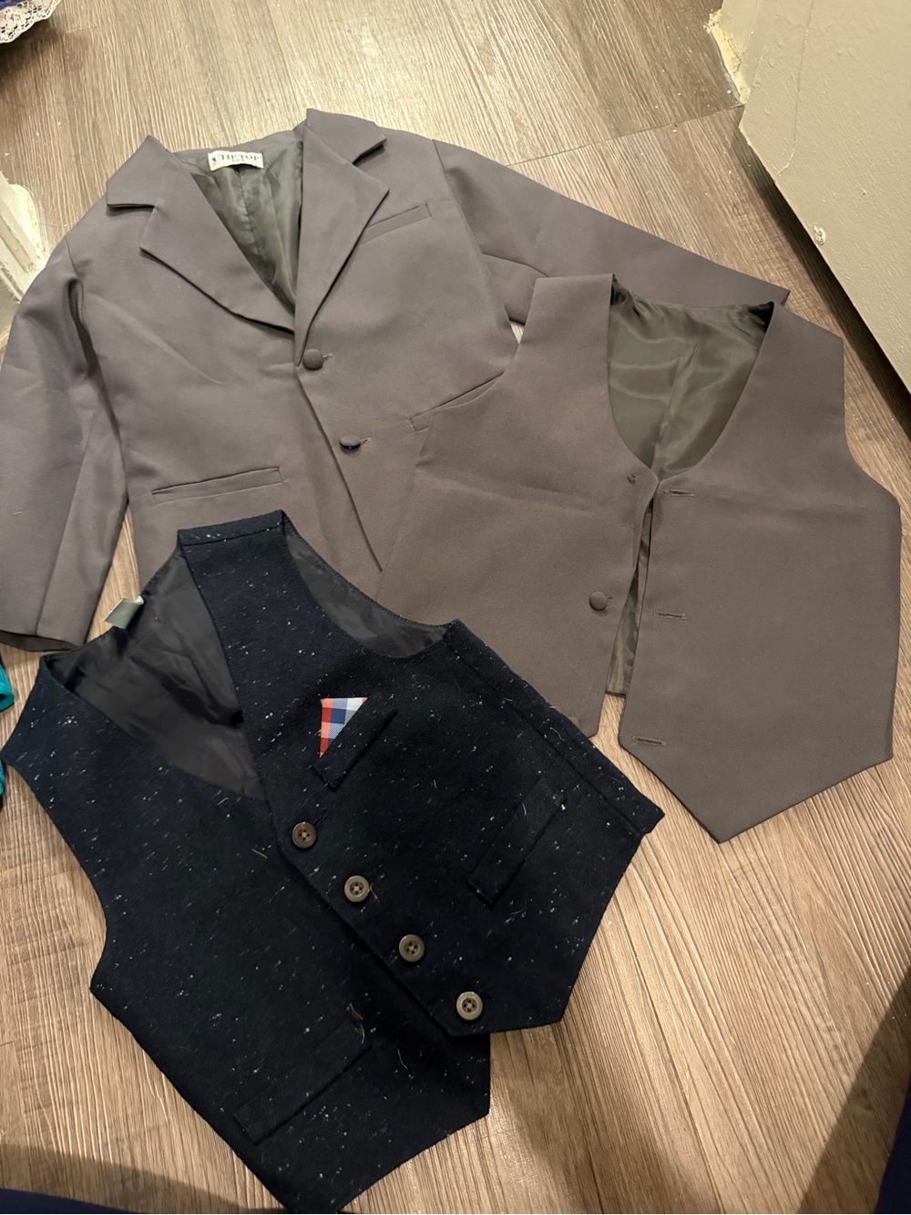 Boys' Formal Blazer & 2 Vest Set Size 3/3T